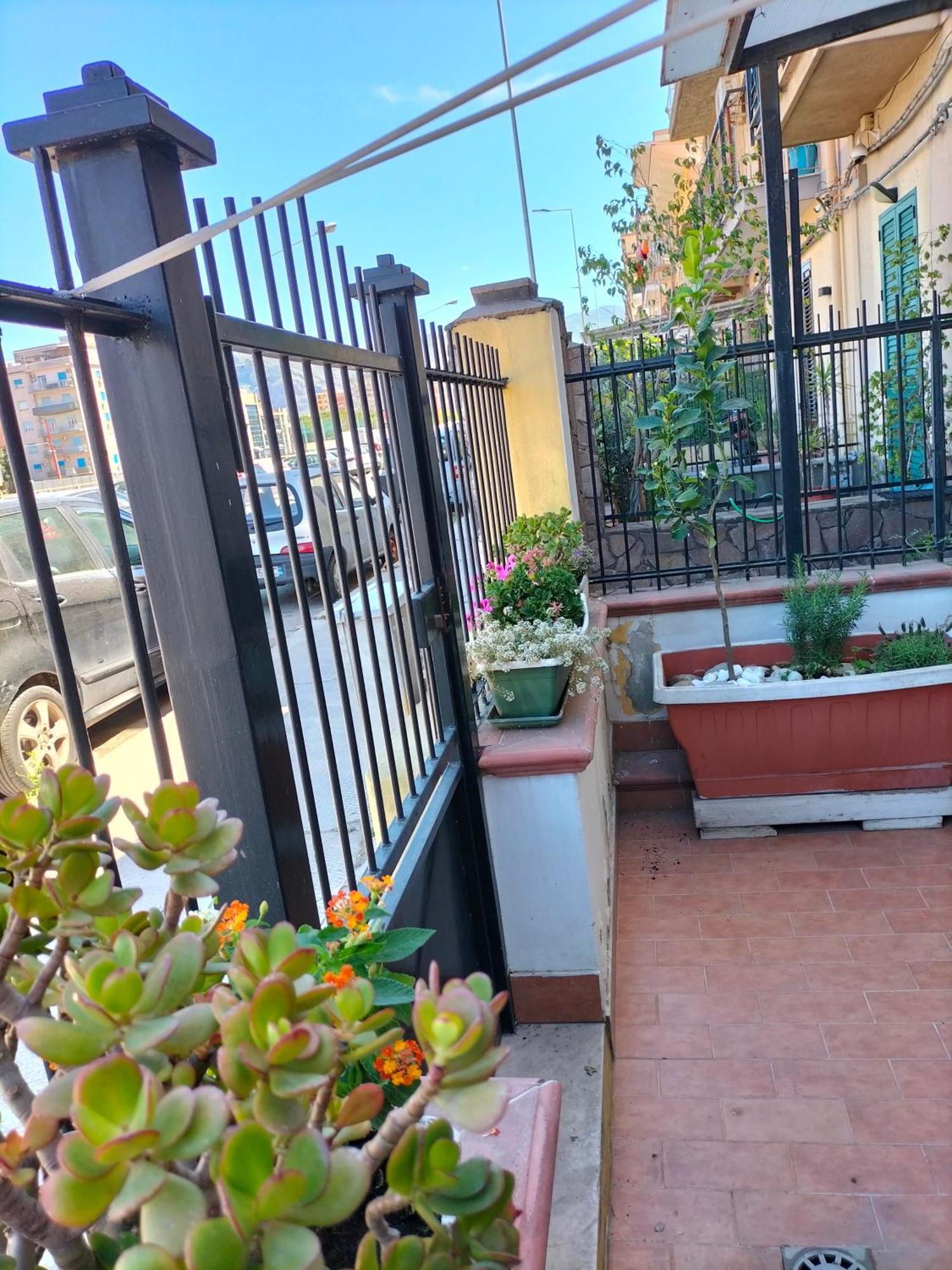 Ciuridda Mia Apartment Palermo Ngoại thất bức ảnh
